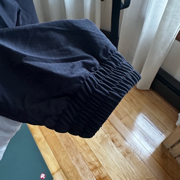 Tail NWT size 2 black jogger - Picture 8 of 8